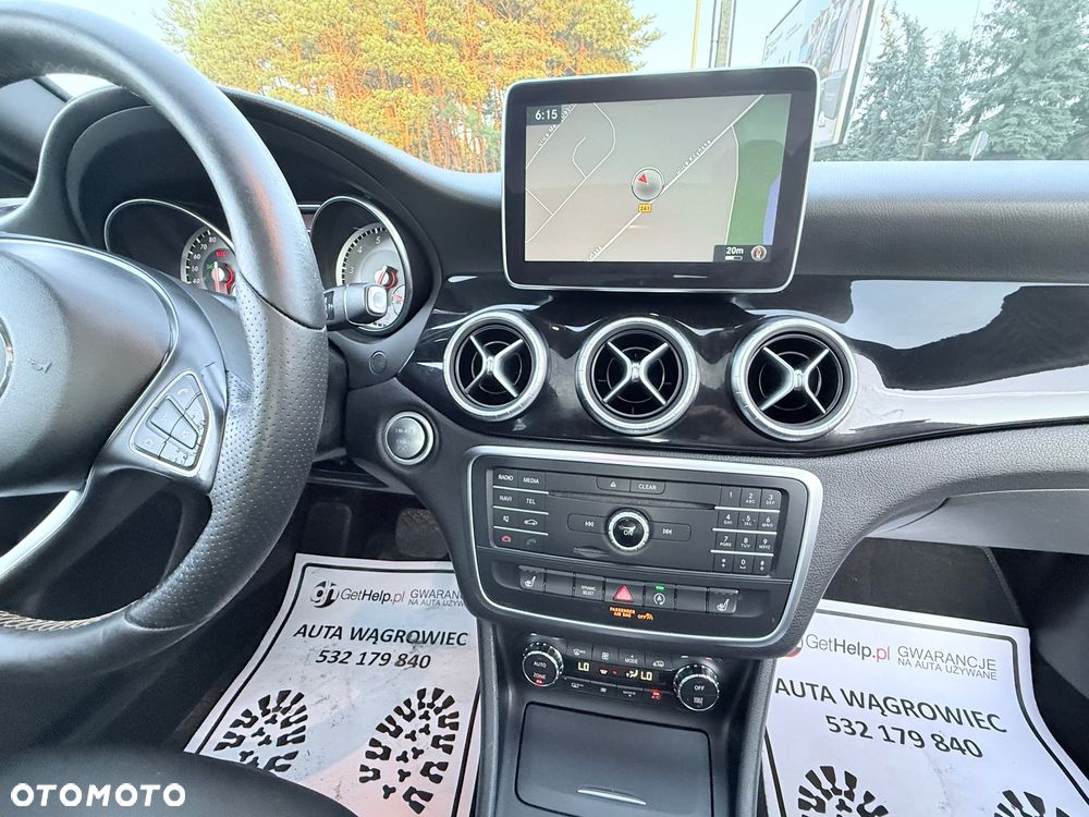 Mercedes-Benz CLA - 23