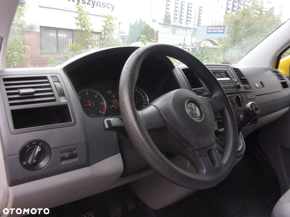 Volkswagen Transporter - 24