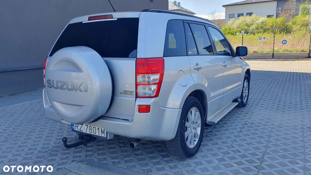 Suzuki Grand Vitara 2.0 De Luxe - 13