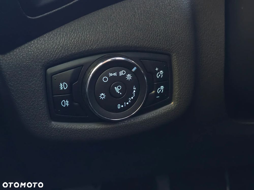 Ford Tourneo Connect 1.5 TDCi Start-Stop Titanium - 31