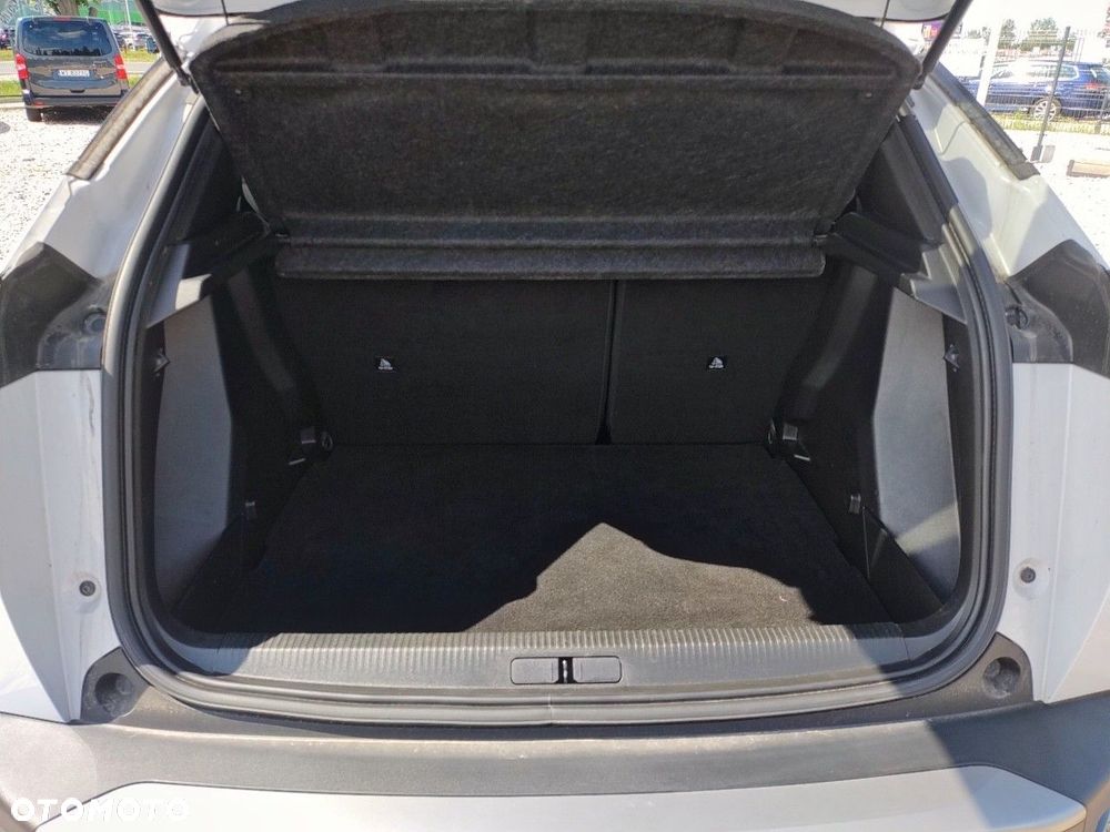 Peugeot 2008 1.2 PureTech Allure S&S EAT8 - 6