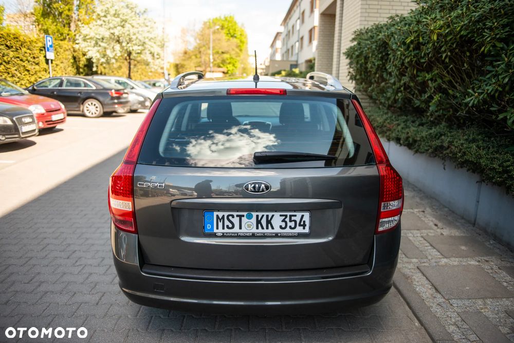 Kia Ceed 1.4 M - 10