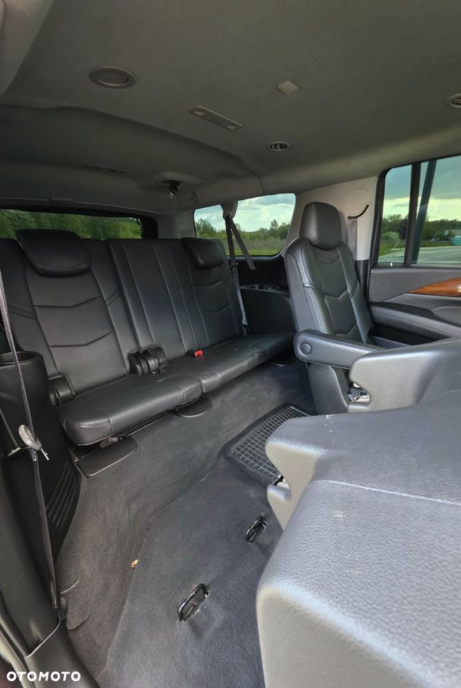 Cadillac Escalade ESV 6.2 V8 AWD AT Premium - 29