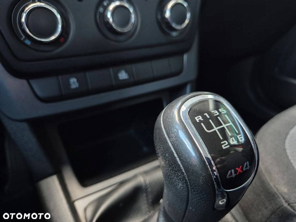 Skoda Yeti 2.0 TDI DPF 4x4 Active - 32