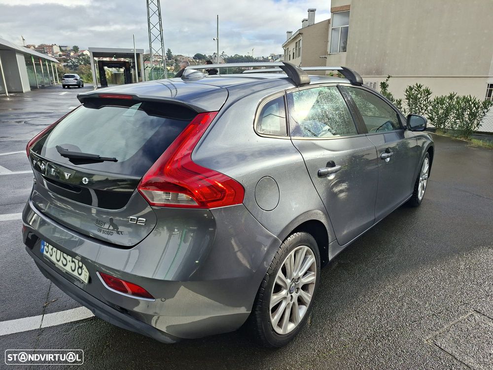 Volvo V40 D2 - 7