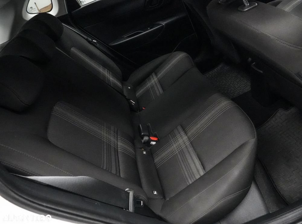 Hyundai i20 1.2 L 84CP 5DR Led Line - 16