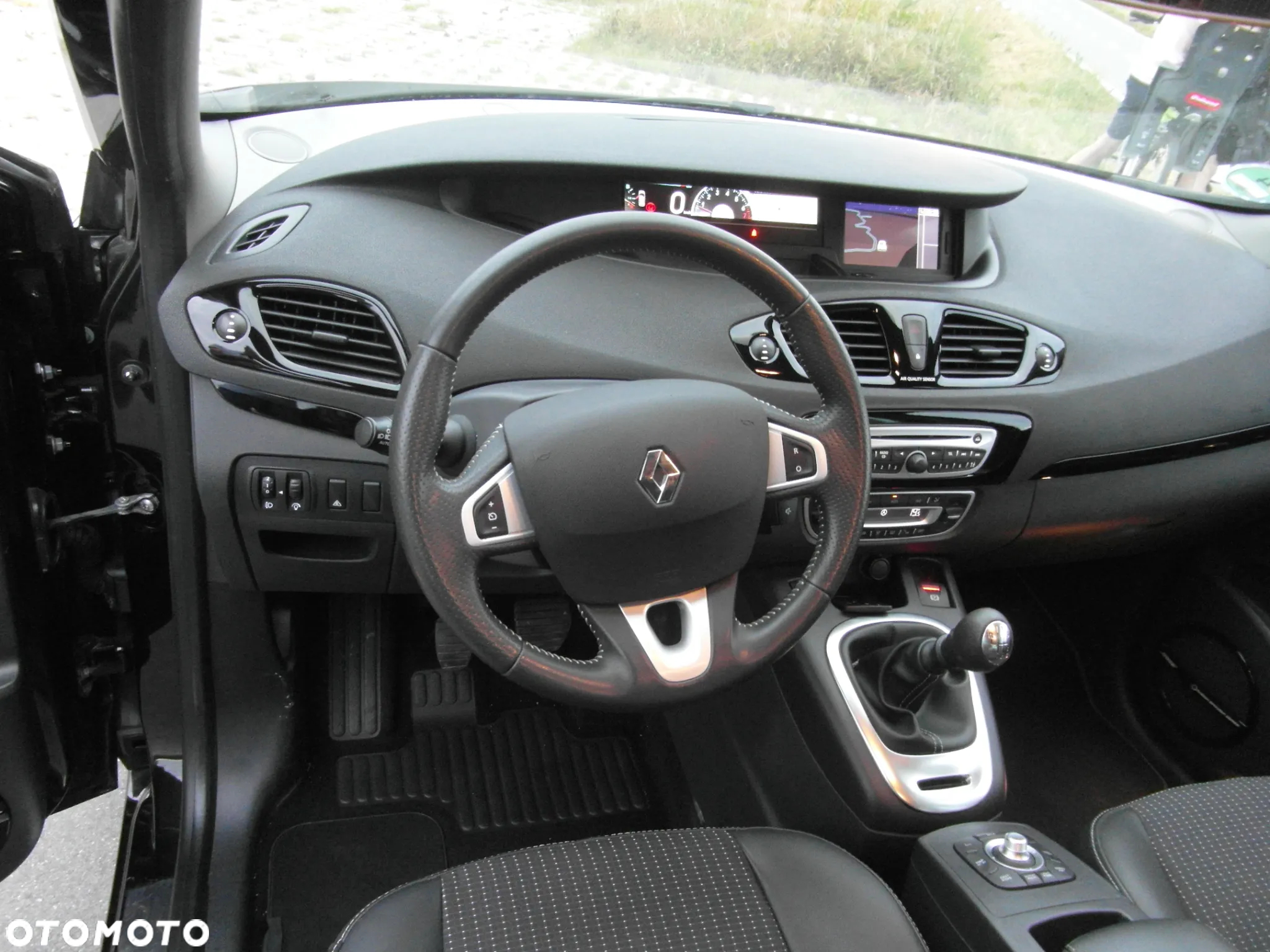Renault Scenic TCe 130 Bose Edition - 22