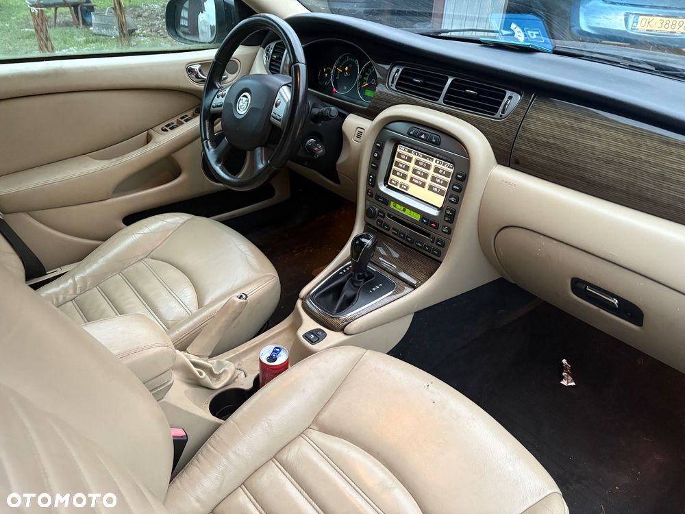 Jaguar X-Type - 8