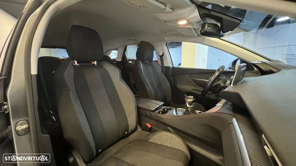 Peugeot 3008 PureTech 130 Stop & Start GPF Active Pack - 6