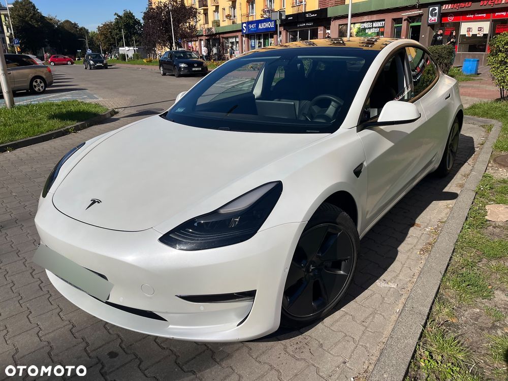 Tesla Model 3 Long Range AWD - 1