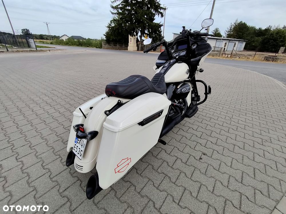 Harley-Davidson Touring Road Glide - 7