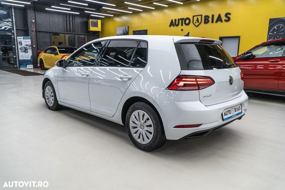 Volkswagen Golf 1.0 TSI BlueMotion Comfortline - 6
