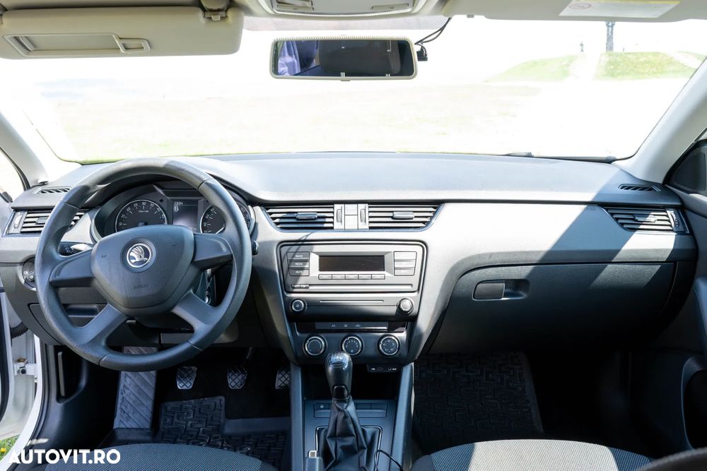 Skoda Octavia 1.6 TDI Edition - 16