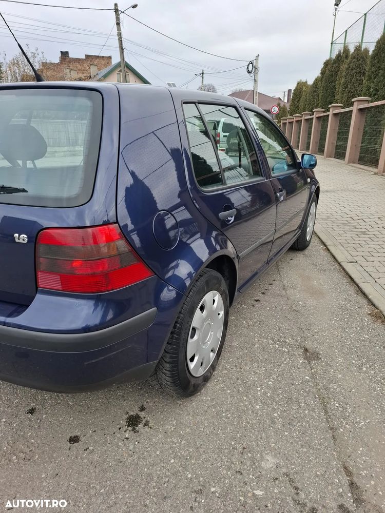 Volkswagen Golf - 3