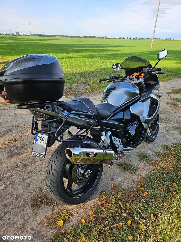 Suzuki GSX - 8