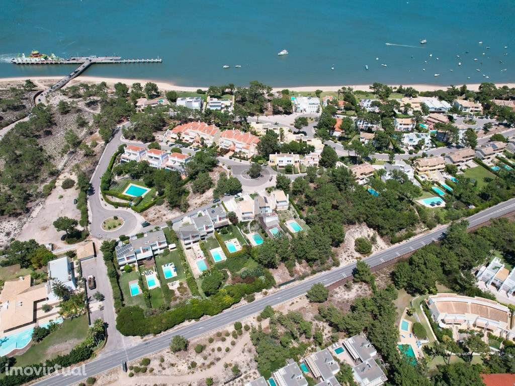 Moradia V4 com Piscina para Venda em Soltroia, Troia - Grande imagem: 2/35