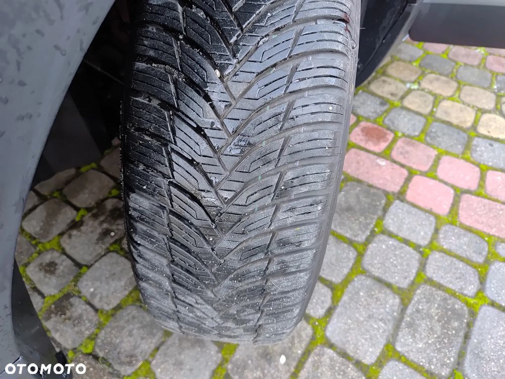 Opel Crossland X - 23