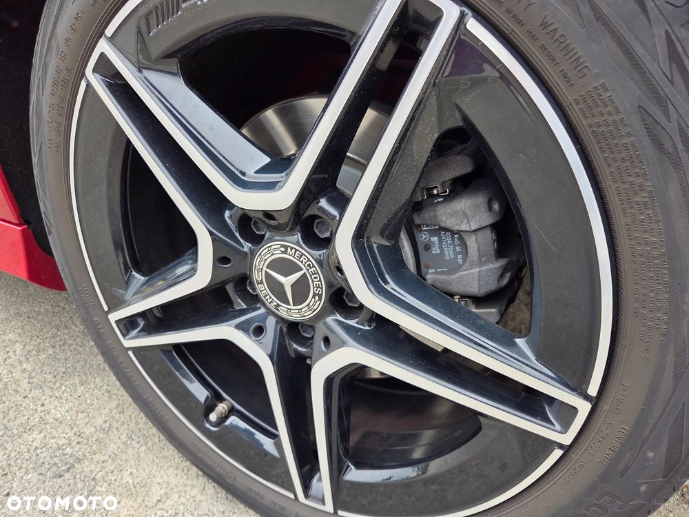 Mercedes-Benz Klasa B 220 4-Matic AMG Line 7G-DCT - 20