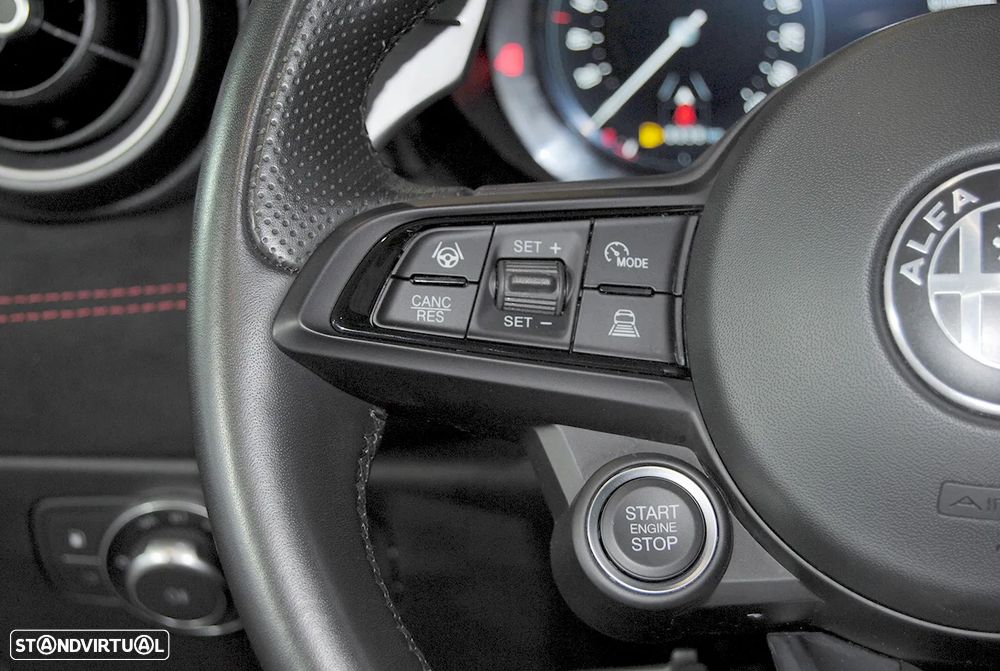 Alfa Romeo Tonale 1.3 Plug-In Hybrid Veloce e-AWD - 26