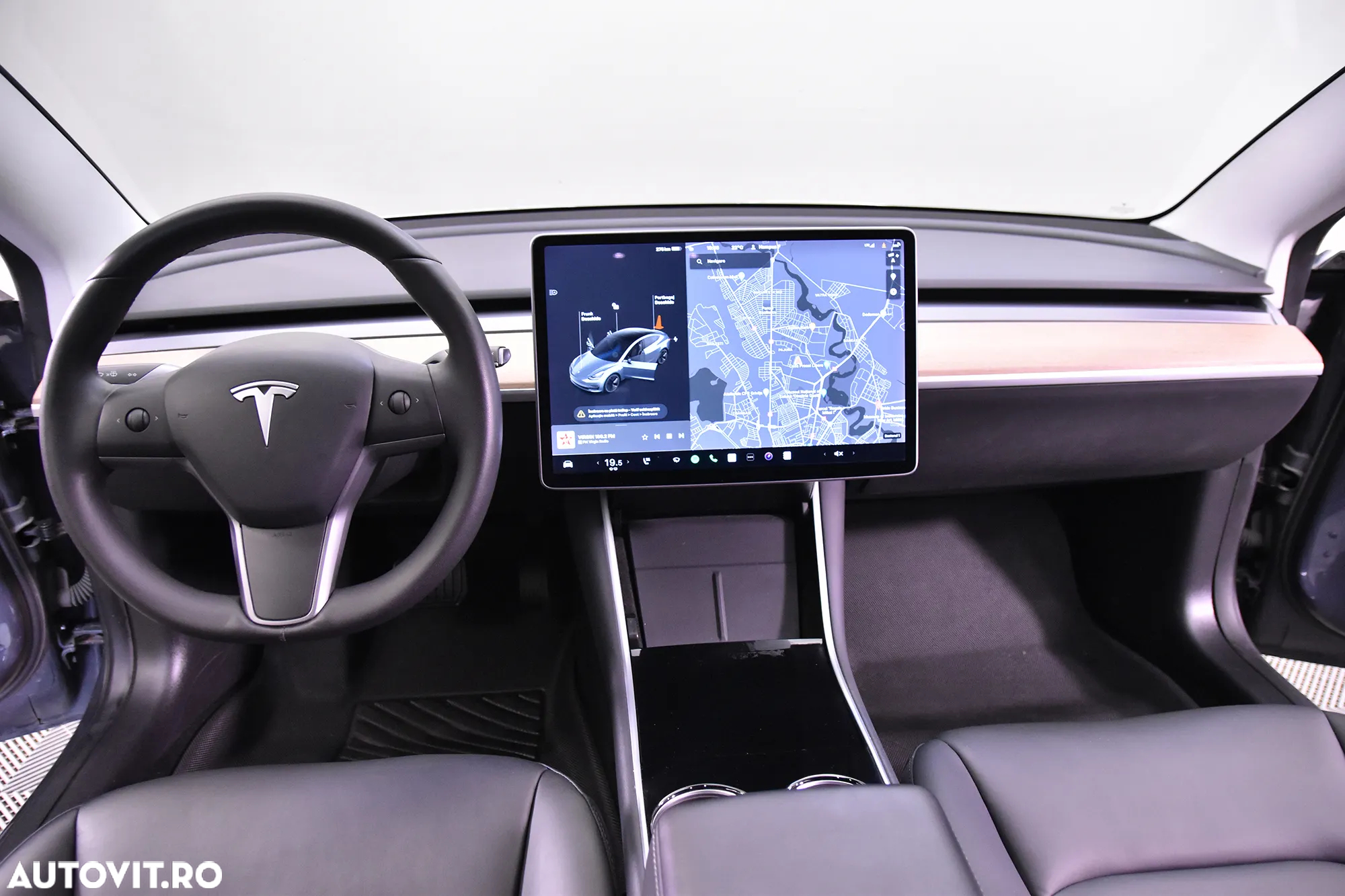 Tesla Model 3 - 9