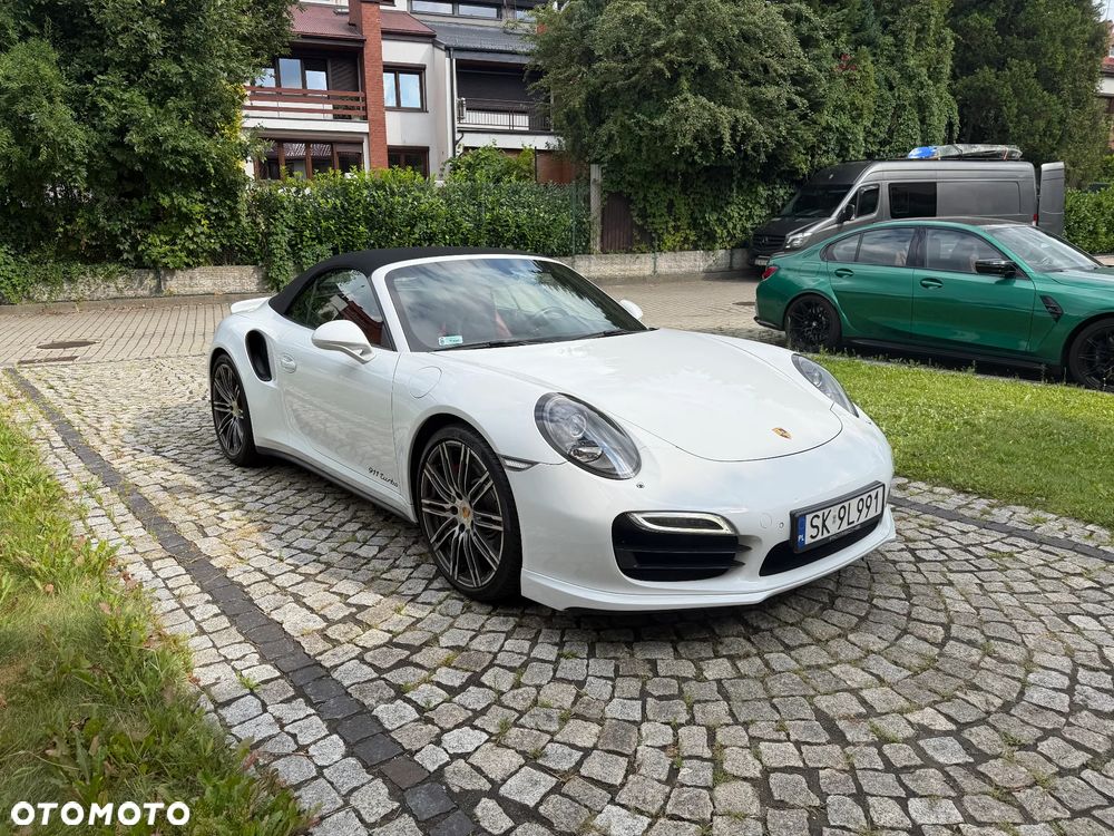 Porsche 911 Turbo - 2