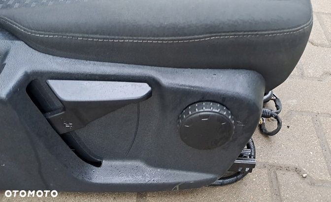 ford transit mk8 fotele środek kanapa ławka szyny 8 osób - 4