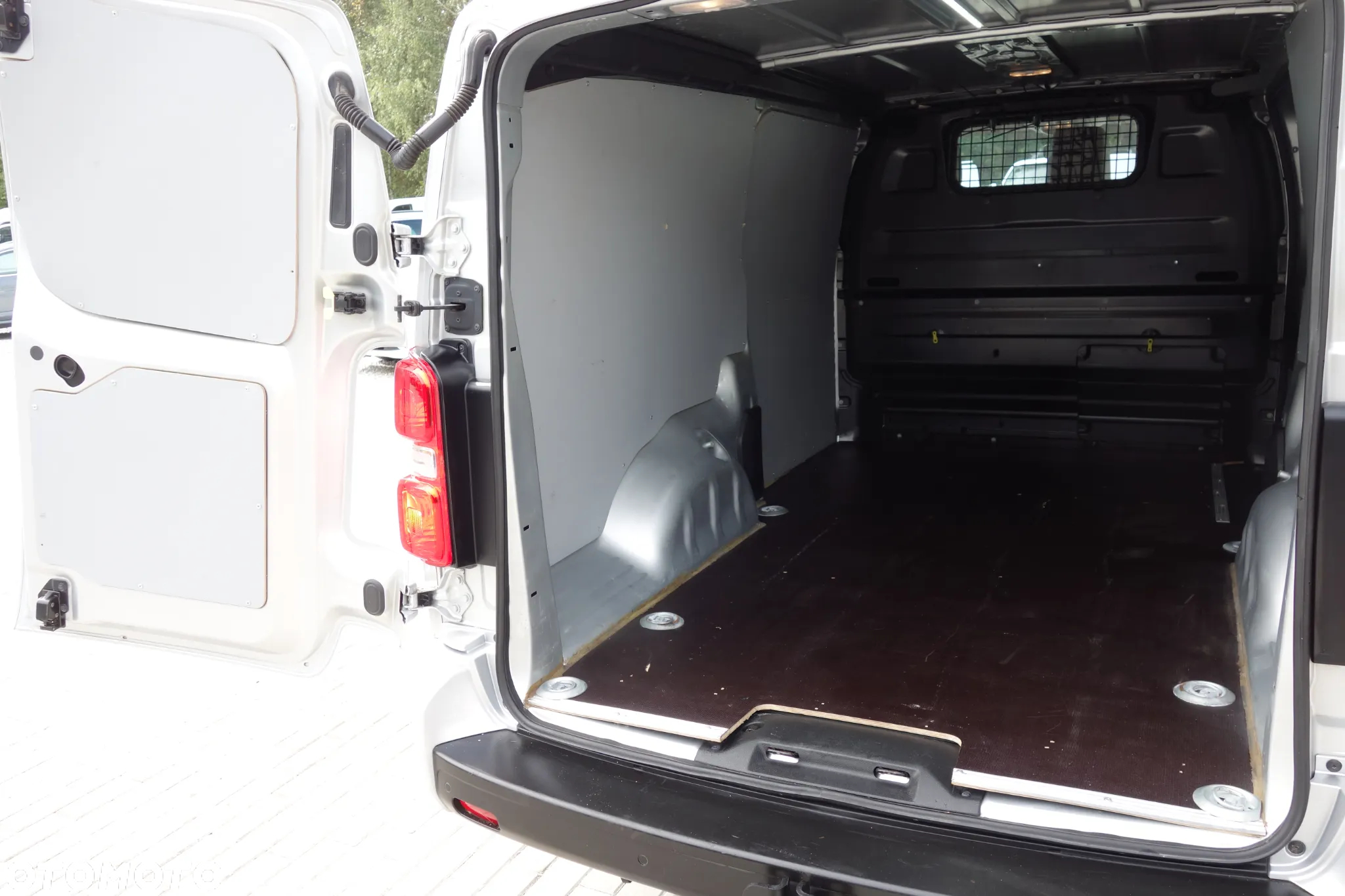 Citroën Jumpy Automat 2.0 Bluehdi 180 KM Long Klima - 9