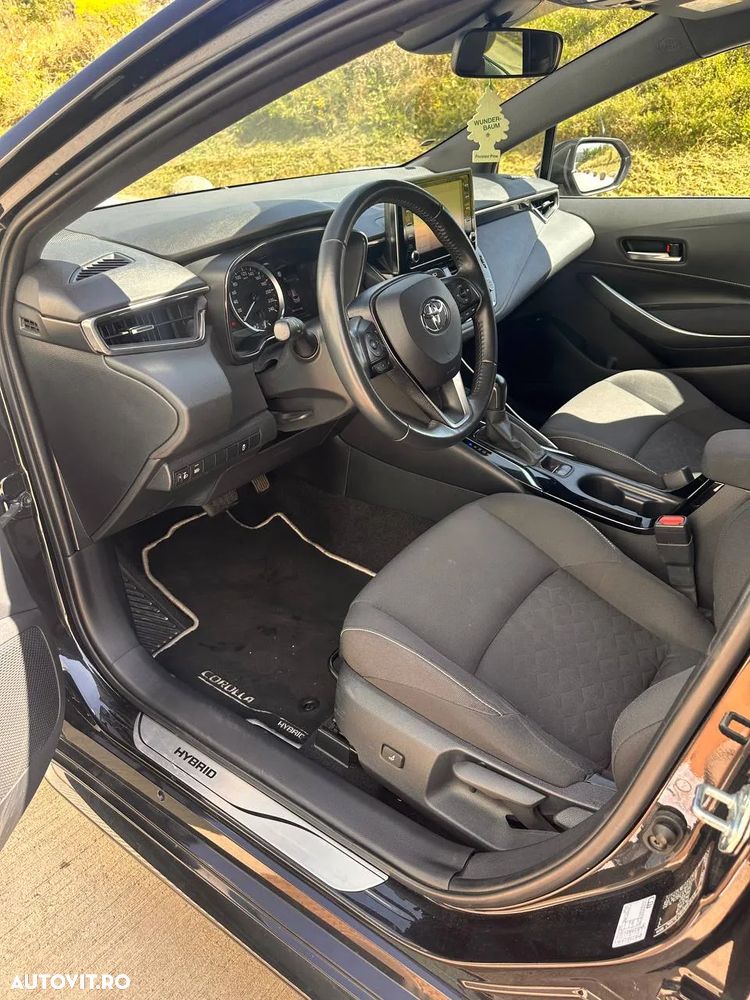 Toyota Corolla 1.8 HSD Business - 13