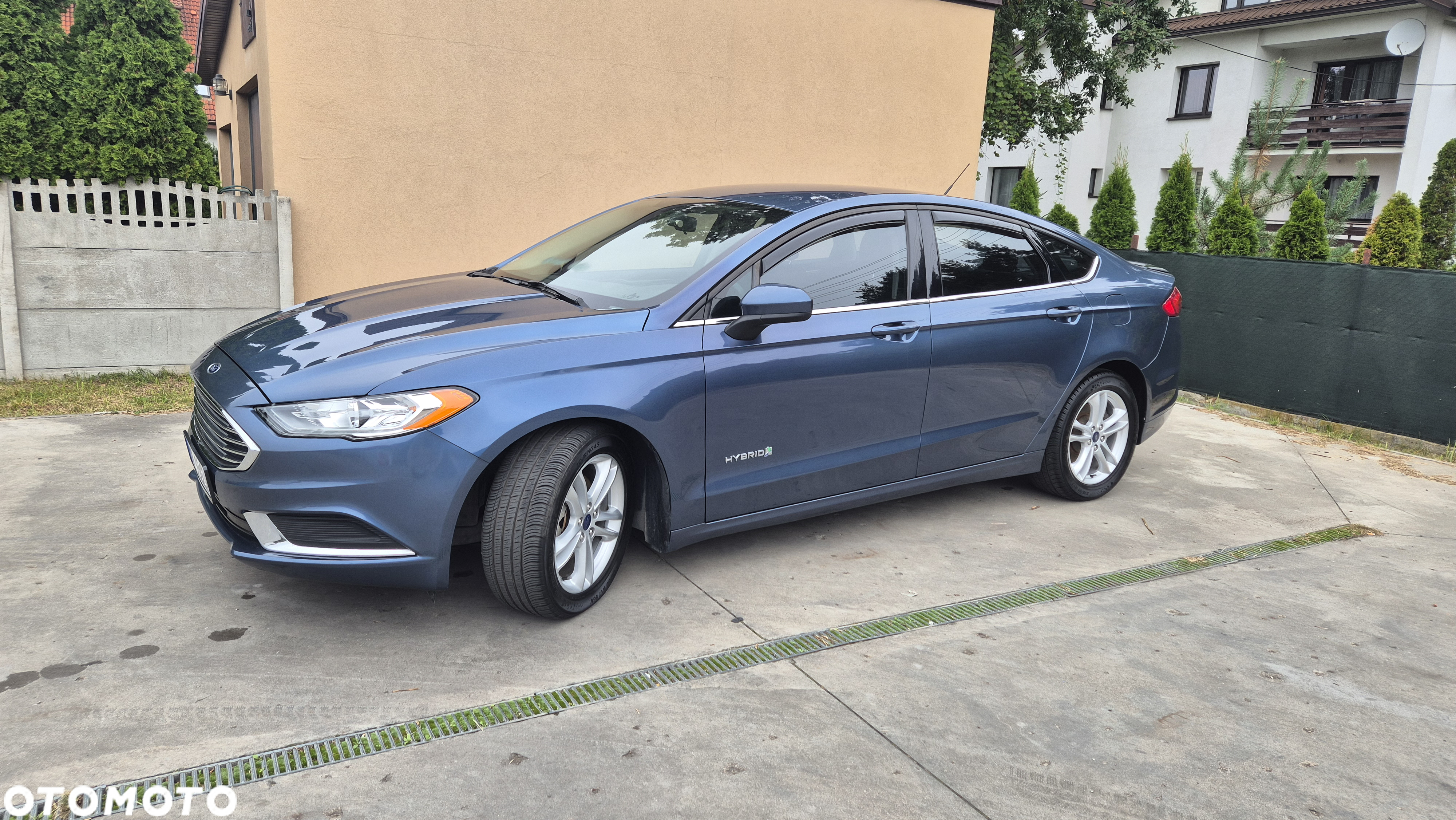Ford Fusion - 18