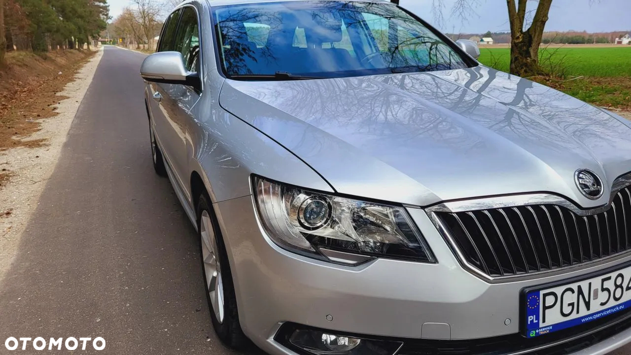 Skoda Superb 2.0 TDI Platinum - 3