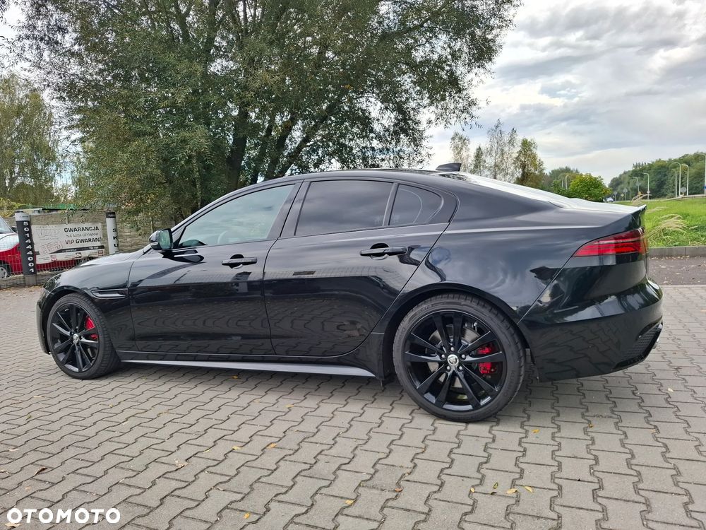 Jaguar XE - 29