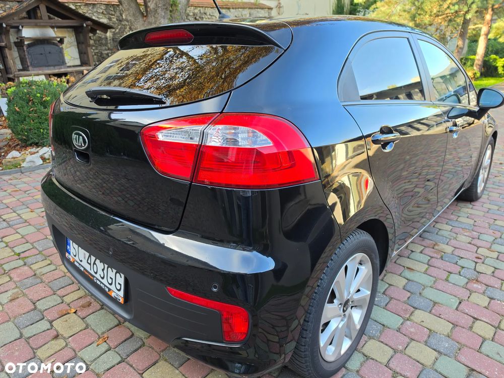 Kia Rio 1.2 Dream Team Edition - 11