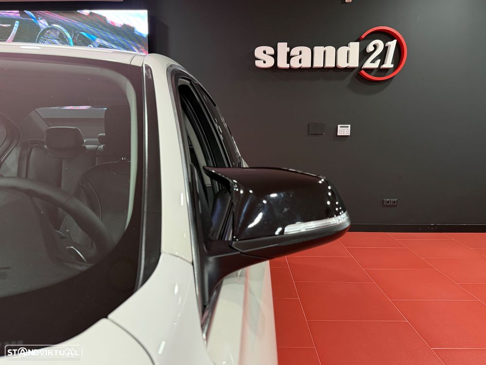 BMW 320 d Sport-Aut. Luxury Line - 31