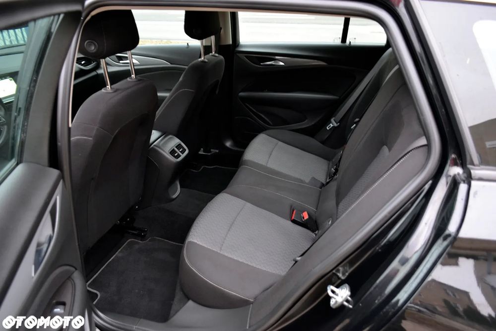 Opel Insignia - 14