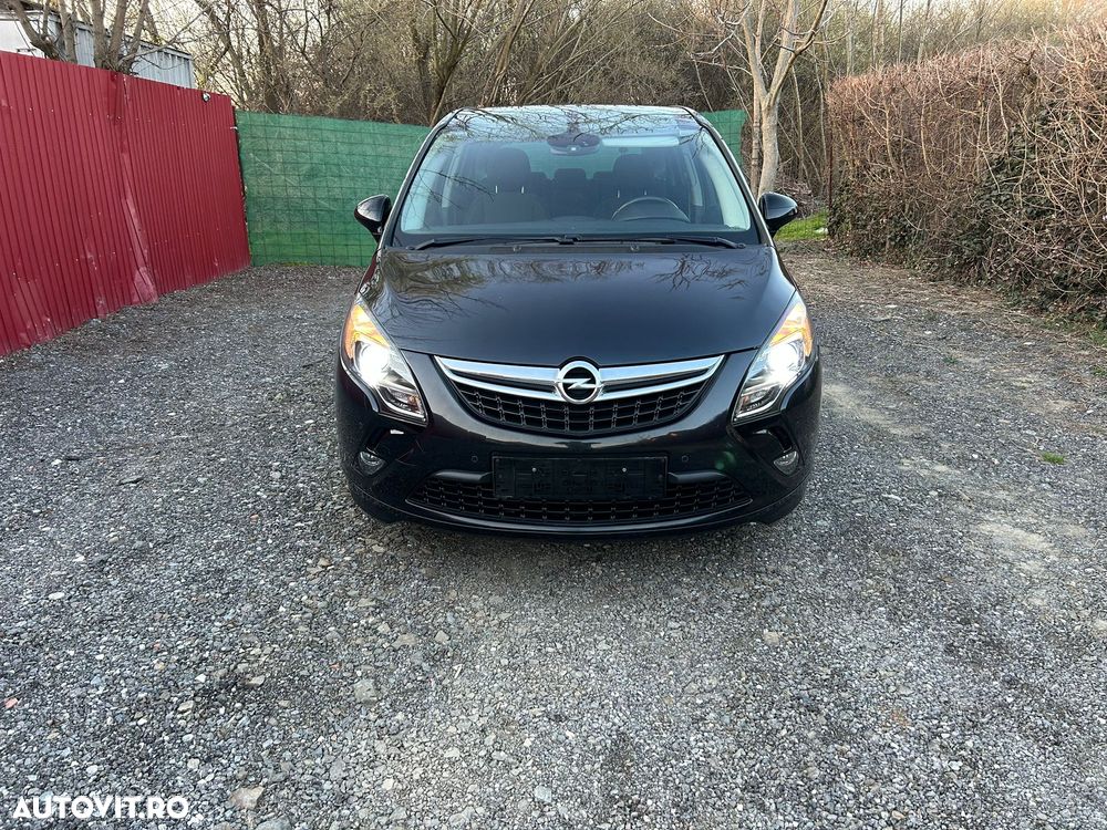 Opel Zafira - 1