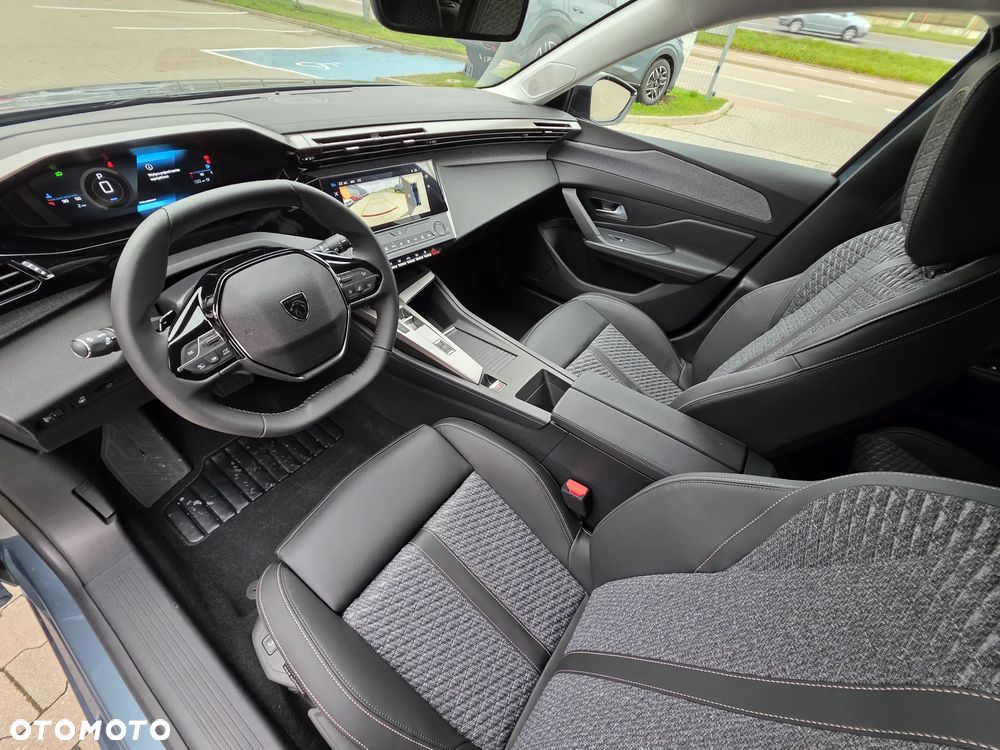 Peugeot 308 1.2 mHEV Allure S&S e-DCS6 - 13