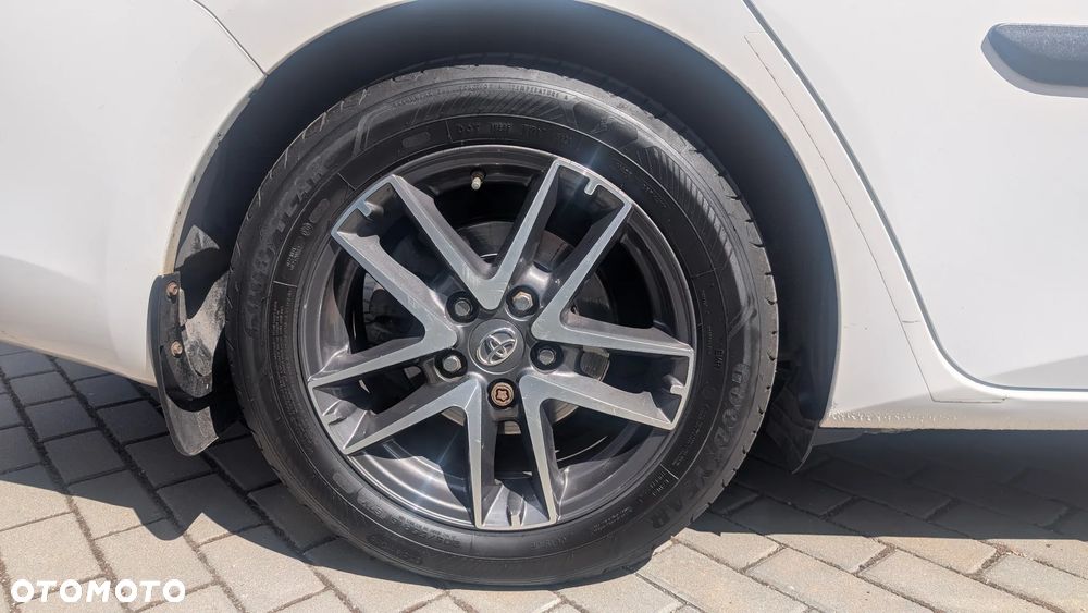 Toyota Auris - 27