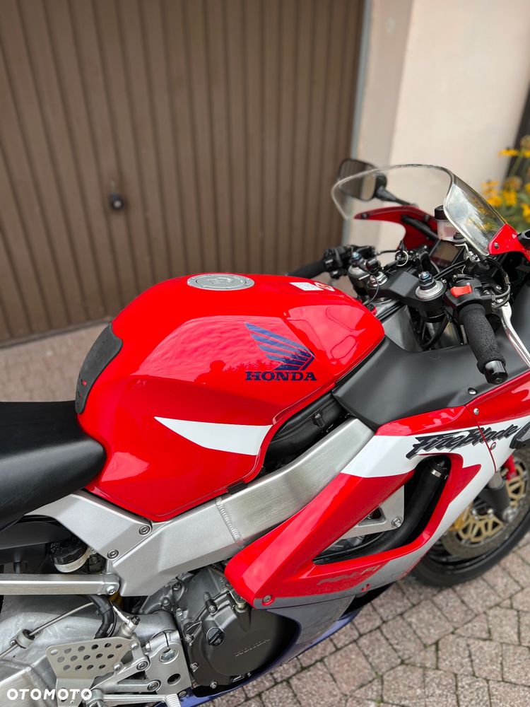 Honda CBR - 4