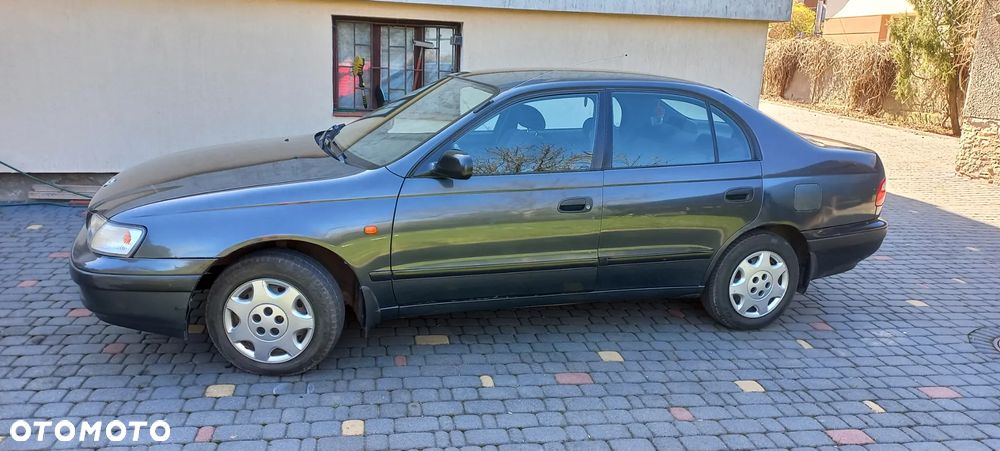 Toyota Carina 1.6 XLi - 2