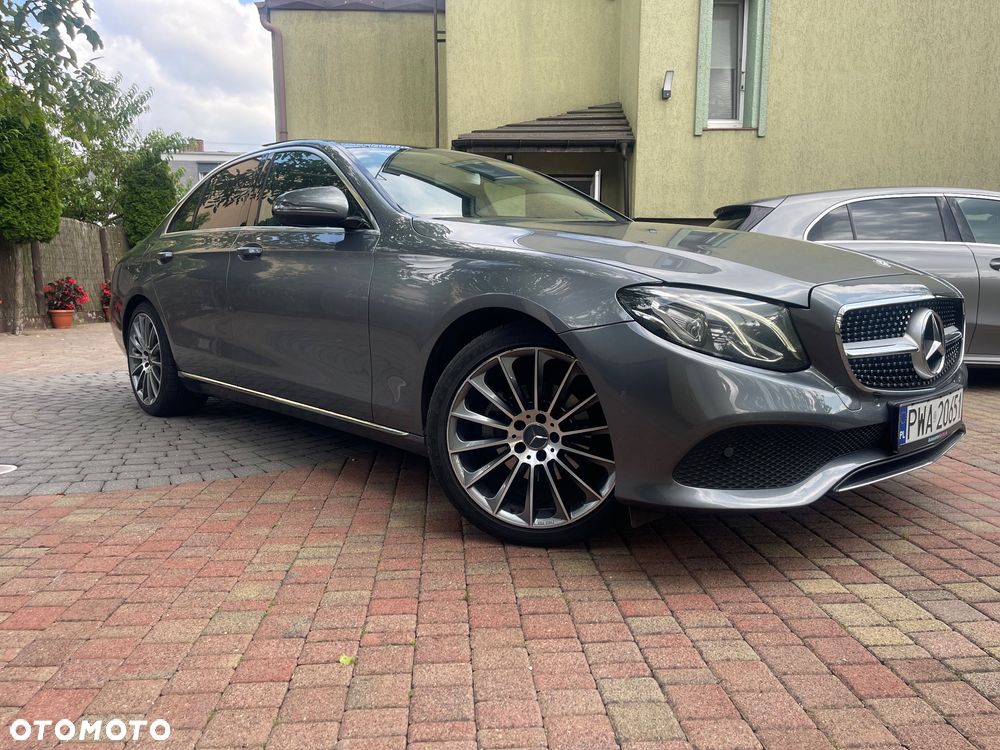 Mercedes-Benz Klasa E 220 d 4Matic 9G-TRONIC Sportstyle Edition - 8