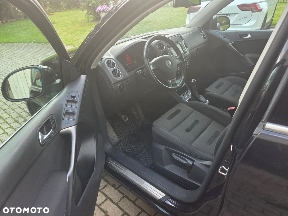 Volkswagen Tiguan - 27