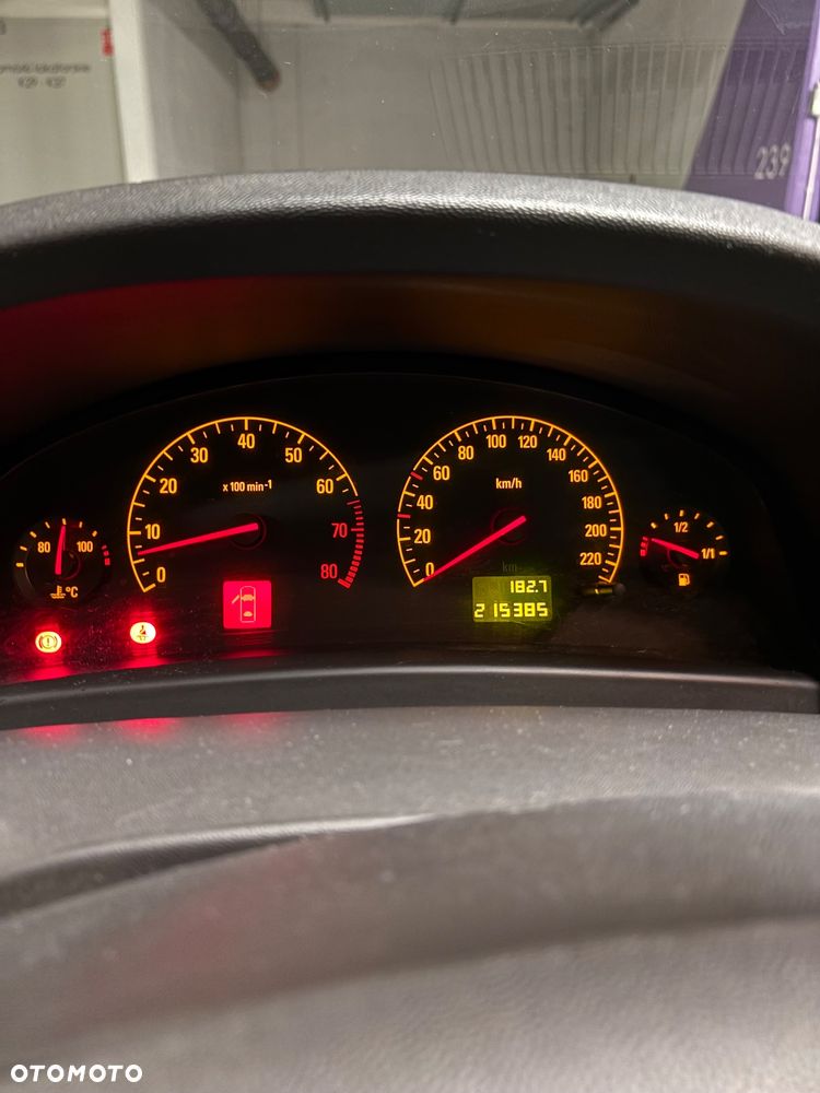 Opel Vectra 1.8 - 11