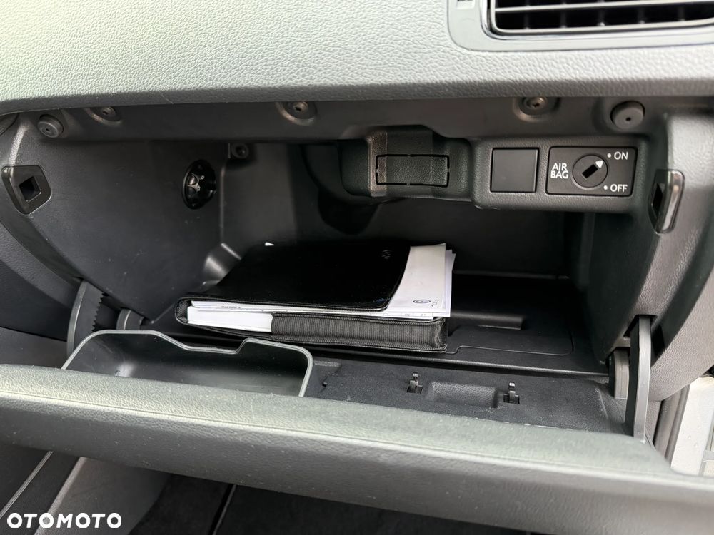 Volkswagen Polo - 13