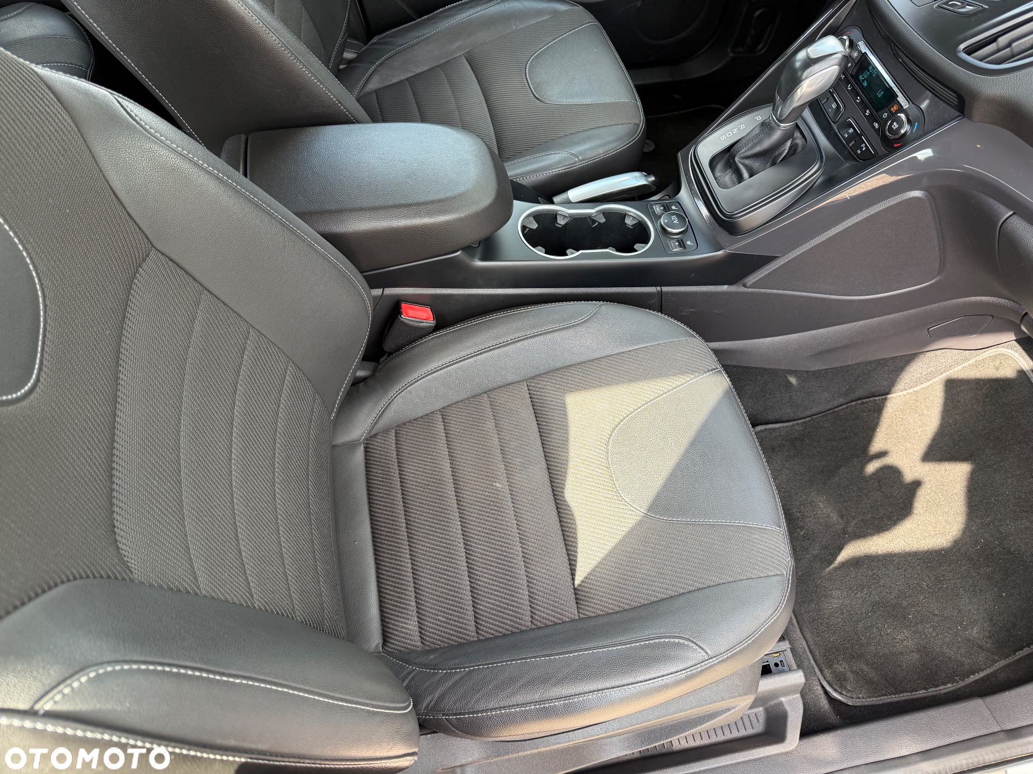 Ford Kuga 2.0 TDCi 4WD Titanium - 26