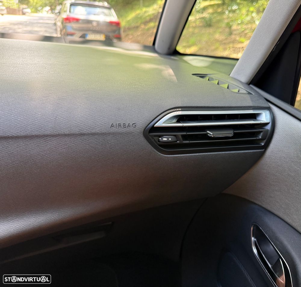 Citroën C4 Picasso 1.6 e-HDi Collection ETG6 J17 - 15