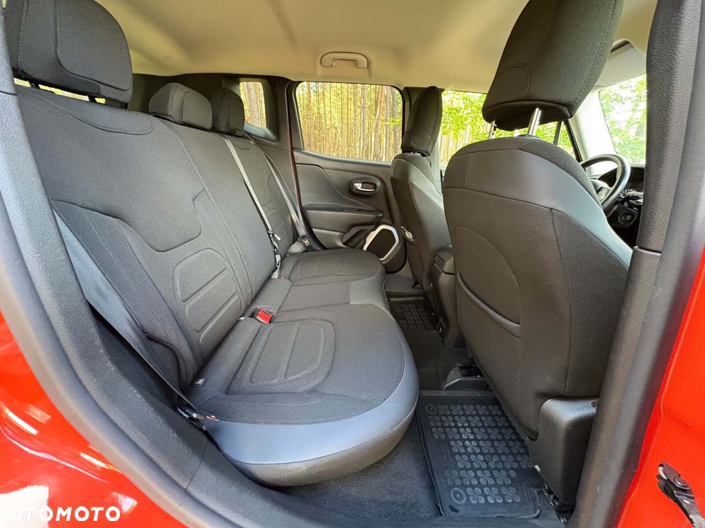 Jeep Renegade 1.4 MultiAir Limited - 27
