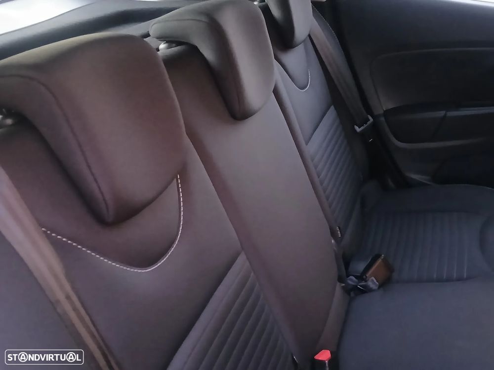 Renault Clio TCe 90 Limited - 15