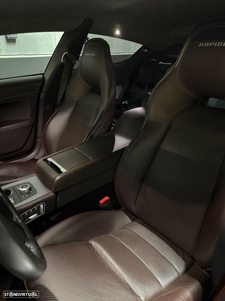 Aston Martin Rapide 5.9 V12 - 12