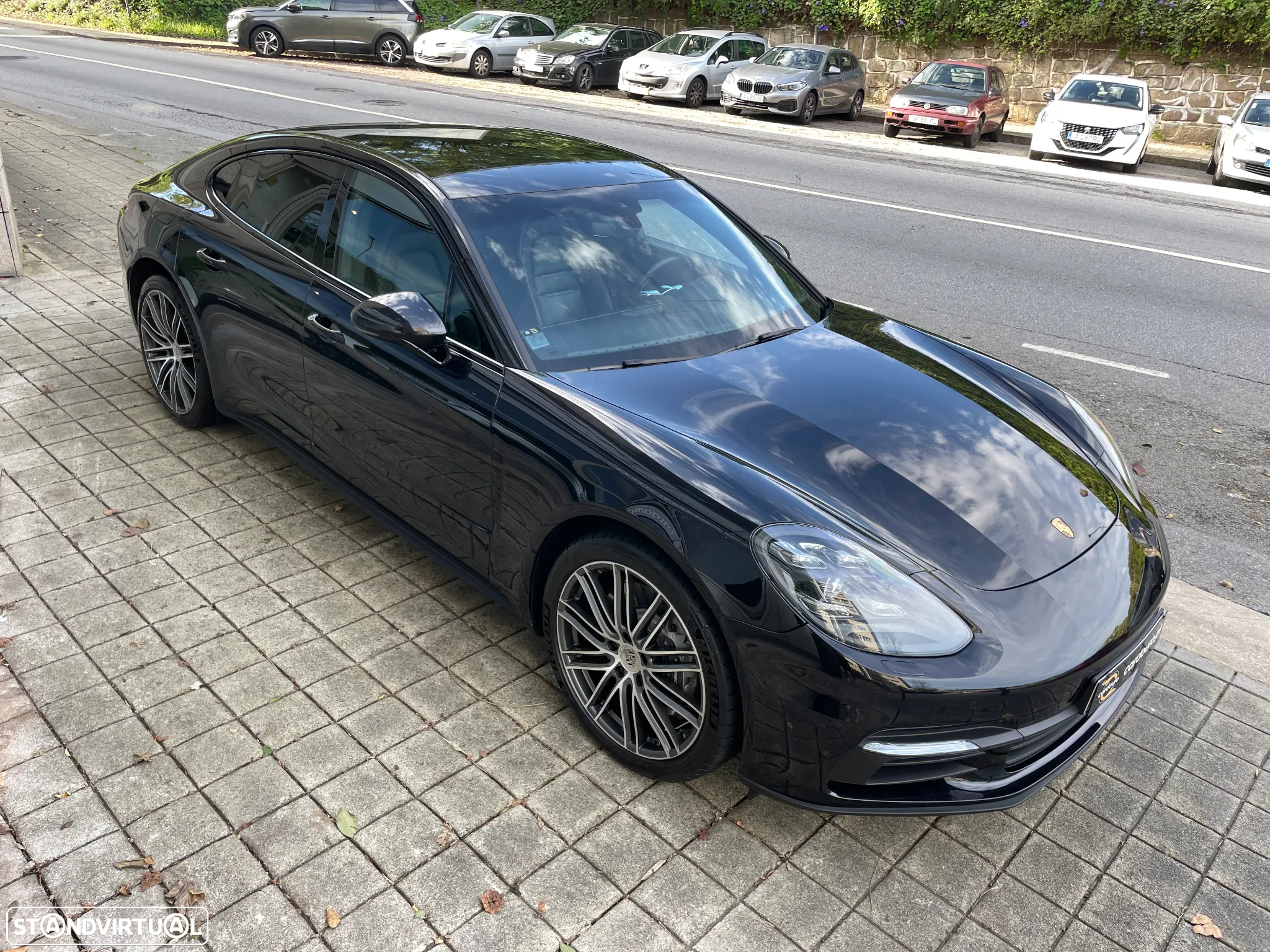 Porsche Panamera 4 E-Hybrid - 12