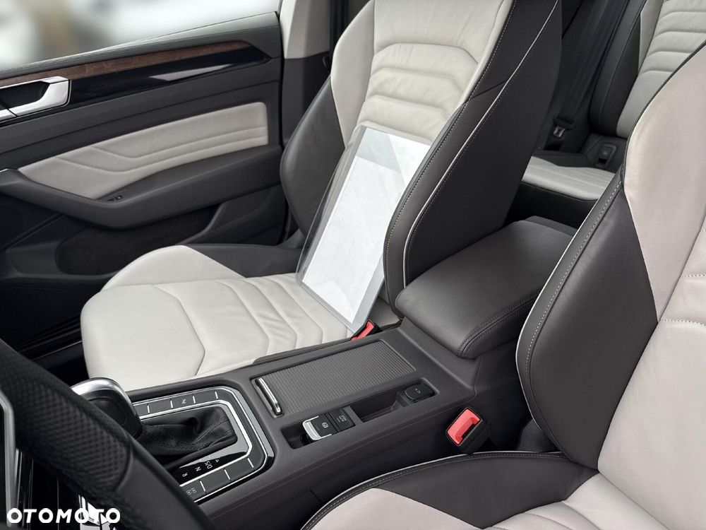 Volkswagen Arteon 2.0 TDI Elegance DSG - 28